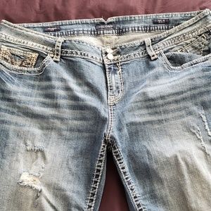 Plus size VIGOSS capri jeans